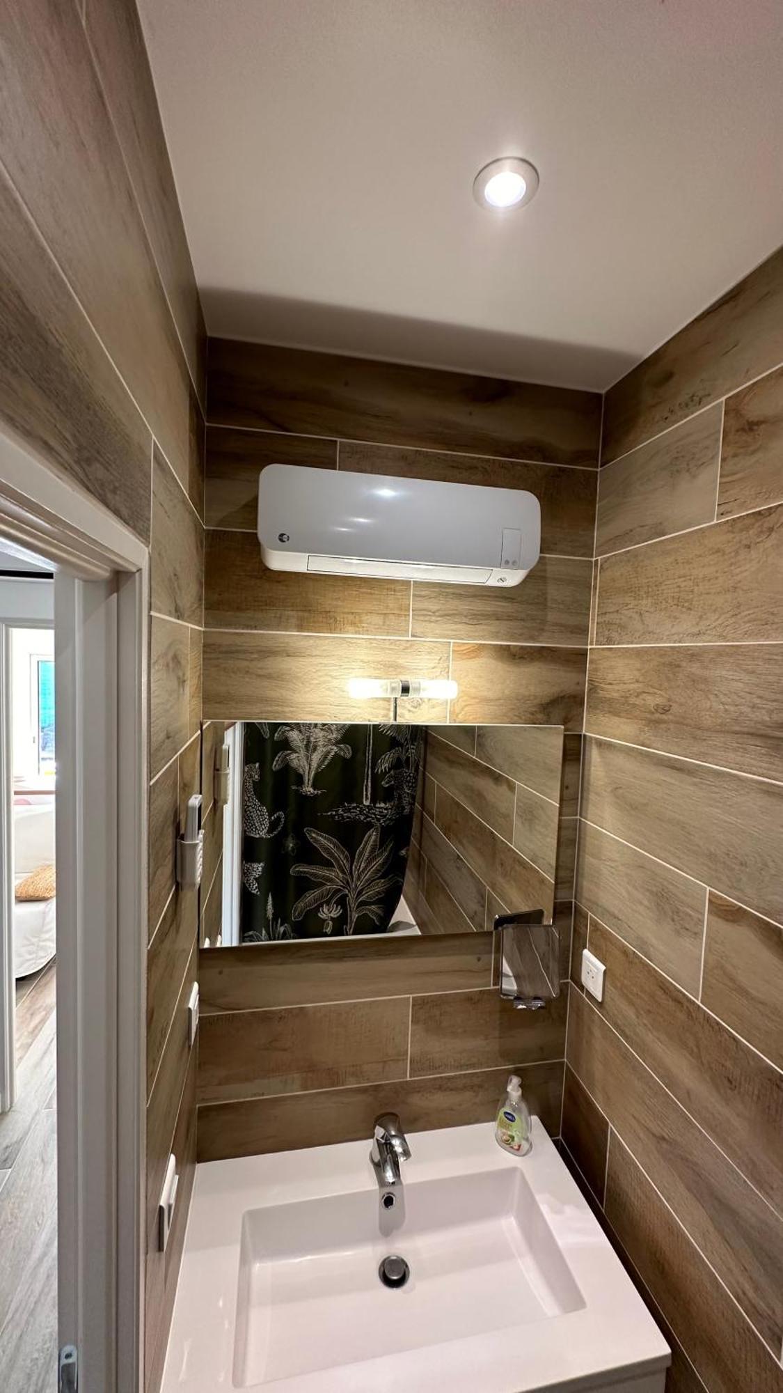 Appartement Proche De La Mer ลา การ์ด ภายนอก รูปภาพ